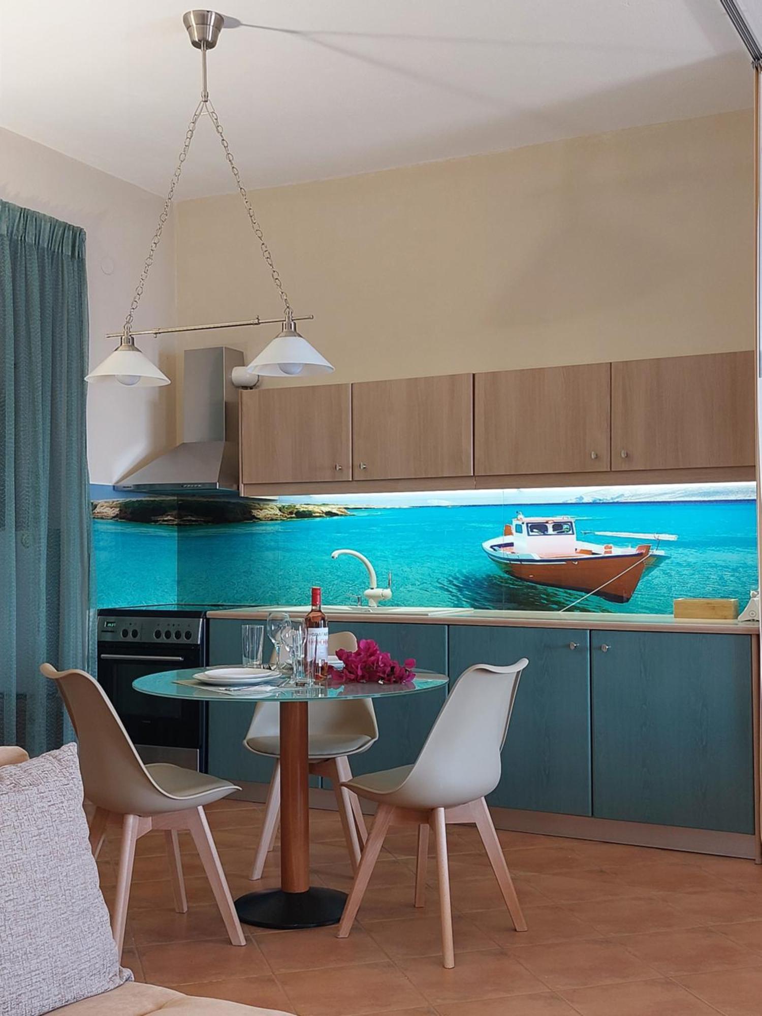 Horizon Studios With Sea View - Free Parking 格洛萨 外观 照片