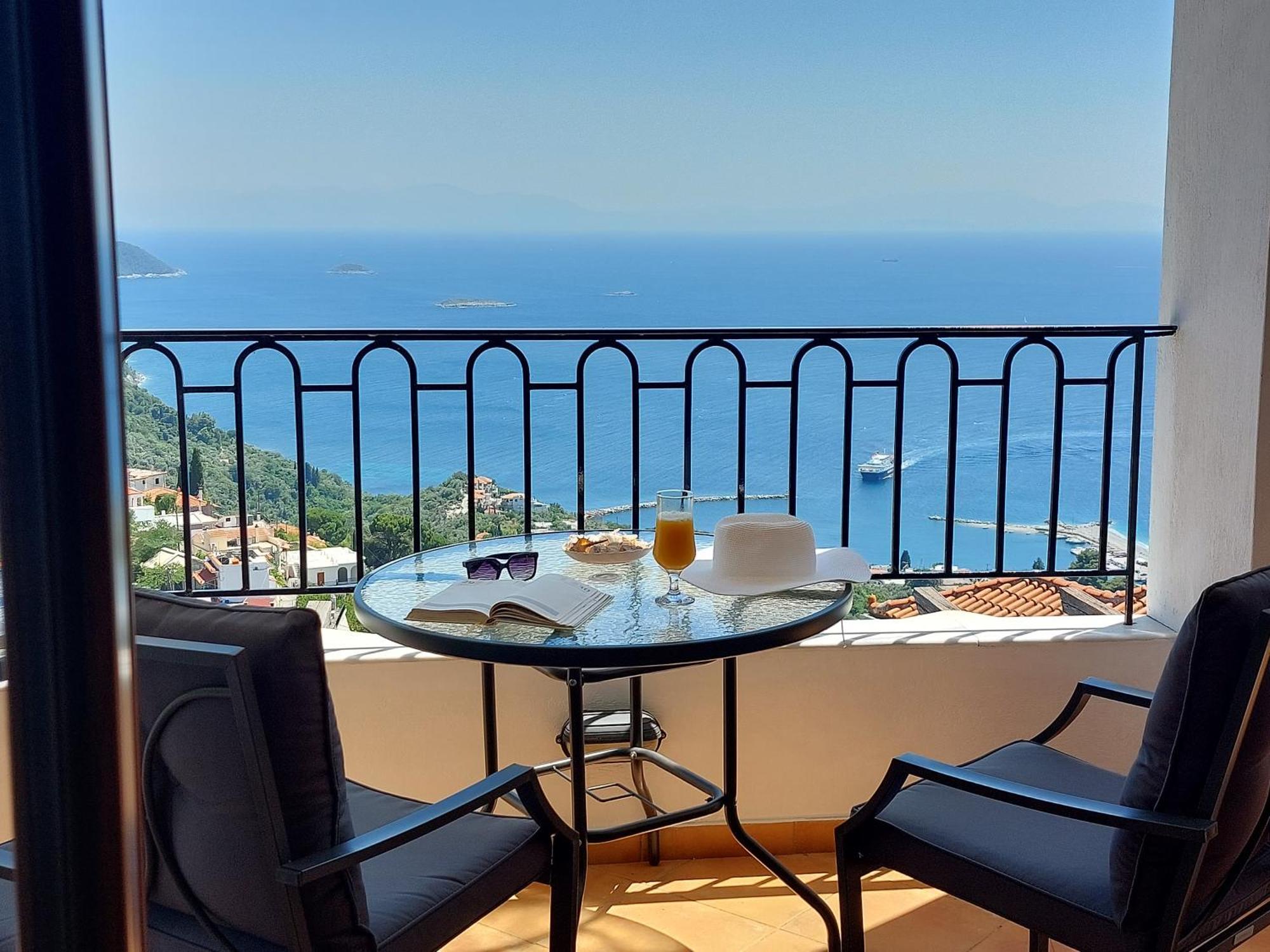 Horizon Studios With Sea View - Free Parking 格洛萨 外观 照片