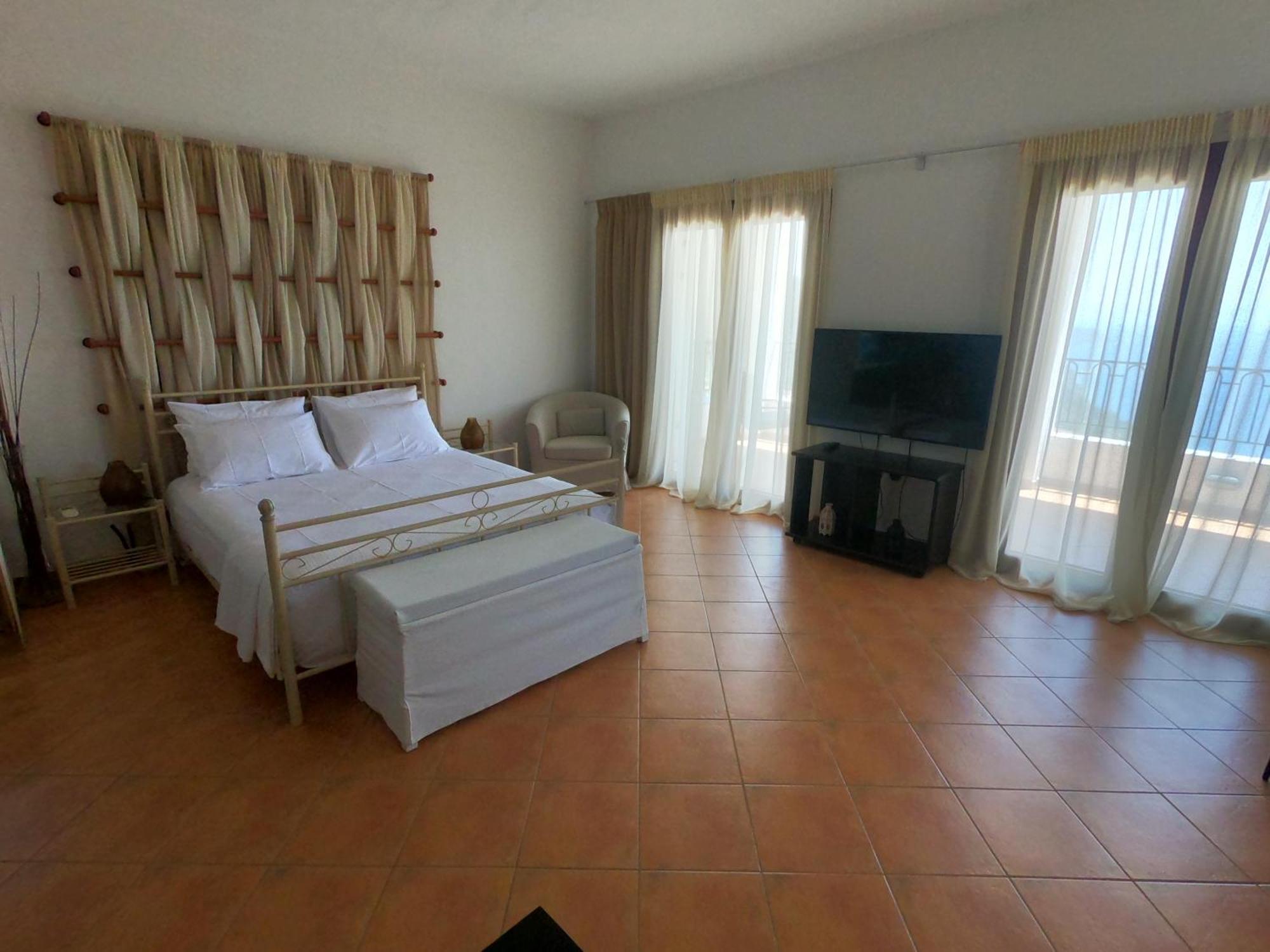 Horizon Studios With Sea View - Free Parking 格洛萨 外观 照片